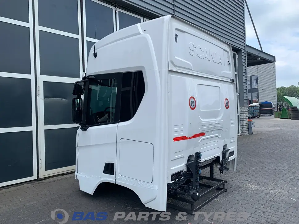 Scania R-Serie CR-20 Highline L3H3 2047000 Scania R-Serie CR-20 Highline L3H3 2047000