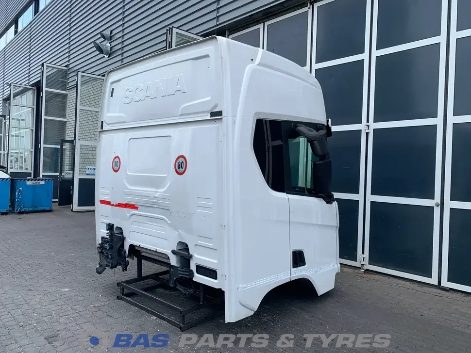 Scania R-Serie CR-20 Highline L3H3 2047000 Scania R-Serie CR-20 Highline L3H3 2047000