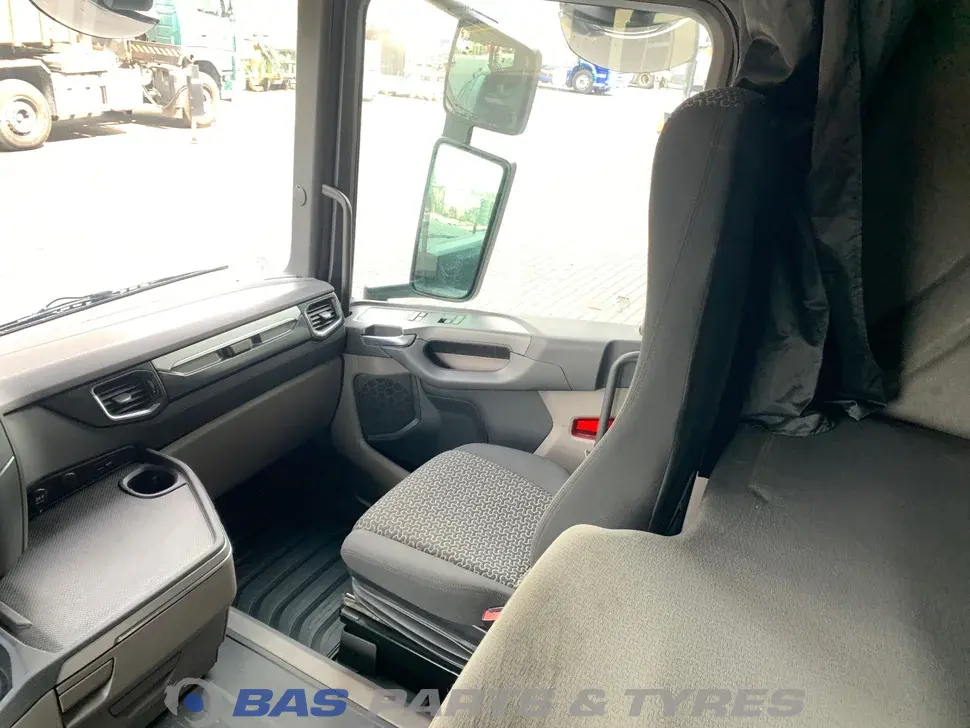 Scania R-Serie CR-20 Highline L3H3 2047000 Scania R-Serie CR-20 Highline L3H3 2047000