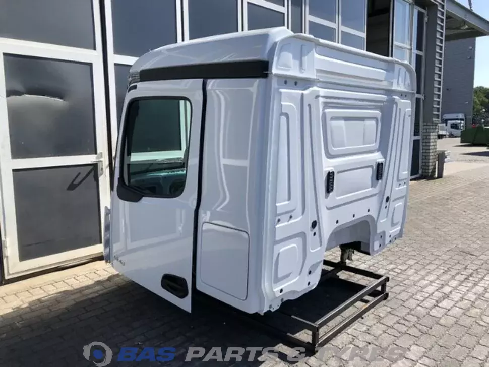 Mercedes Actros MP5 ClassicSpace M-cab L1EH1 A 000 600 01 01 Mercedes Actros MP5 ClassicSpace M-cab L1EH1 A 000 600 01 01
