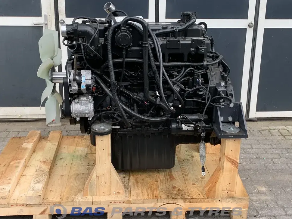 Engine Doosan DL08-MFE00 Engine Doosan DL08-MFE00