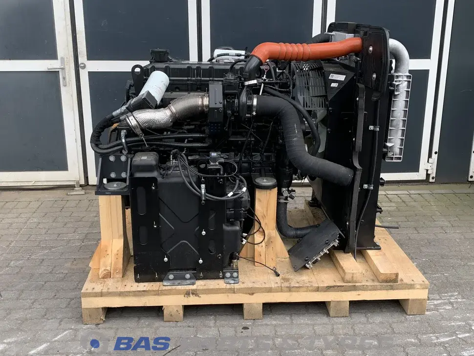 Engine Doosan DL08-MFE00 Engine Doosan DL08-MFE00