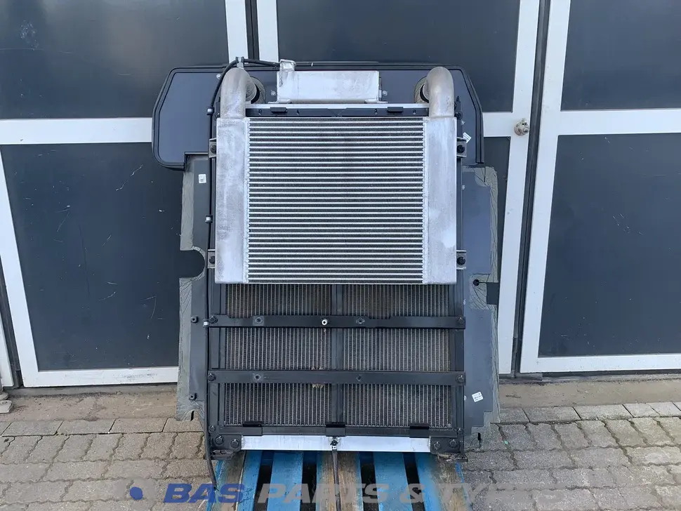 Engine Doosan DL08-MFE00 Engine Doosan DL08-MFE00