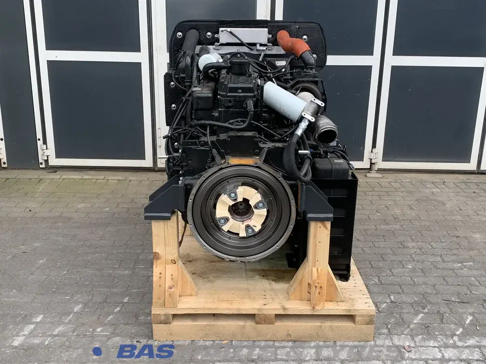 Engine Doosan DL08-MFE00 Engine Doosan DL08-MFE00