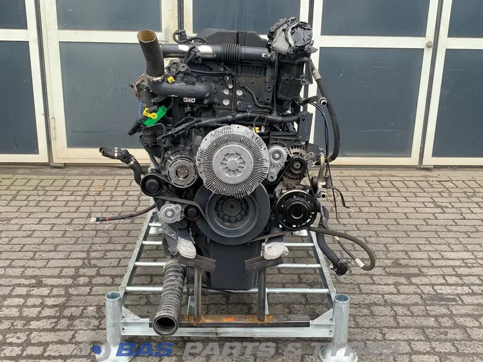Engine Renault DE13 480 K8 7423295509 Engine Renault DE13 480 K8 7423295509