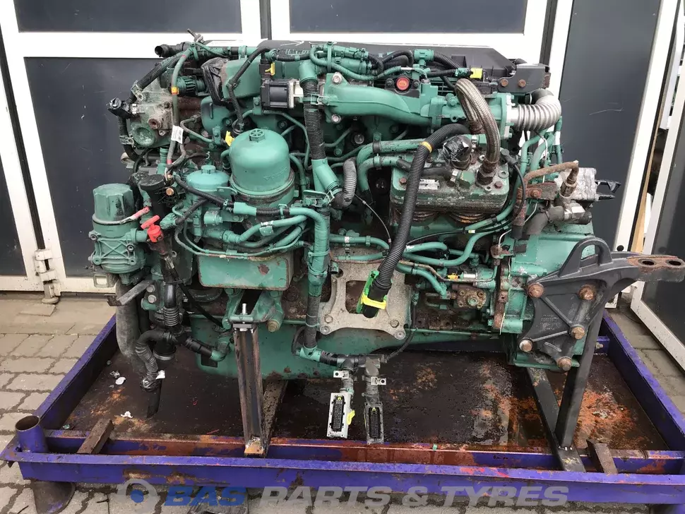 Engine Engine