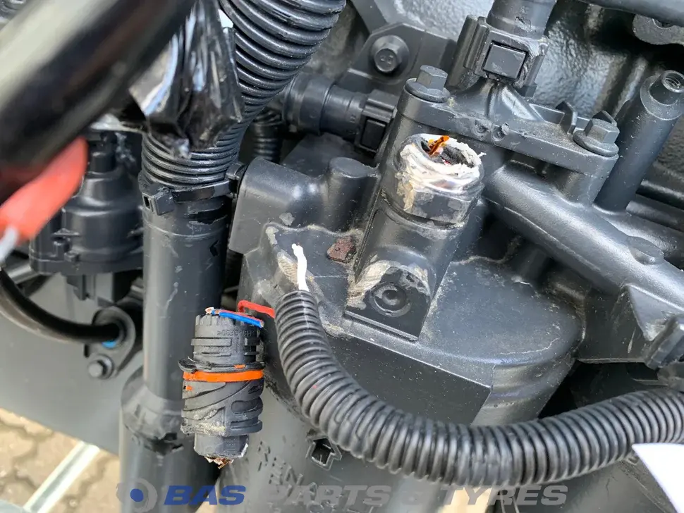 Engine Renault DE13 520 K7 7421368560 Engine Renault DE13 520 K7 7421368560