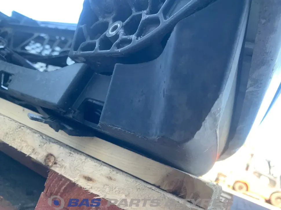 Parachoque DAF XG 2313584 Parachoque DAF XG 2313584