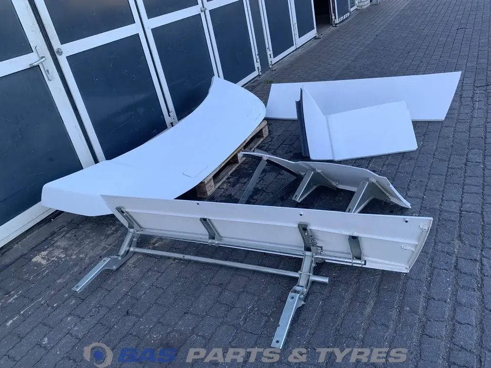 Kit de becquet DAF XF G2 Sleeper High Cab L2H2 2302933 Kit de becquet DAF XF G2 Sleeper High Cab L2H2 2302933