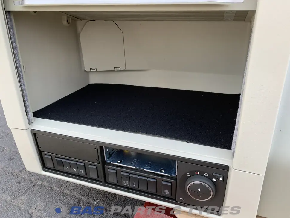 Storage space Volvo 84432691 Storage space Volvo 84432691