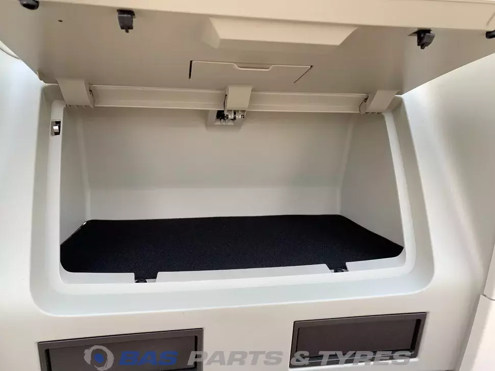 Storage space Volvo 84432691 Storage space Volvo 84432691