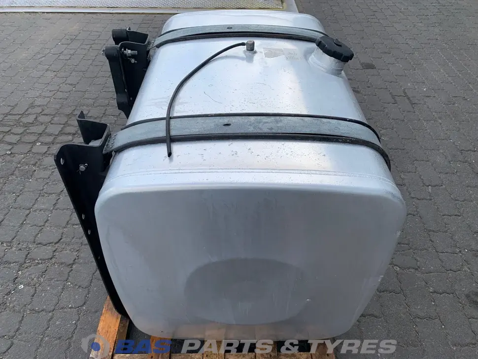 Réservoir carburant MAN 450 Liter 81122015933 Réservoir carburant MAN 450 Liter 81122015933