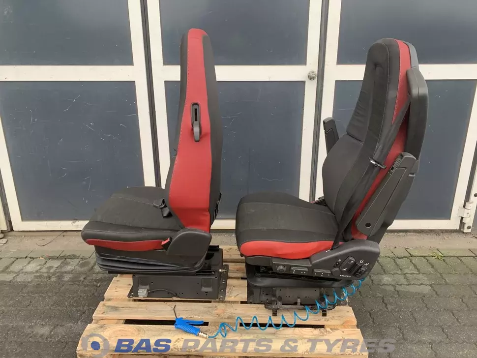 Stoelen set Volvo 84160057 Stoelen set Volvo 84160057