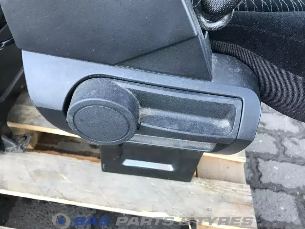 طقم مقاعد Mercedes A 960 910 37 03 طقم مقاعد Mercedes A 960 910 37 03