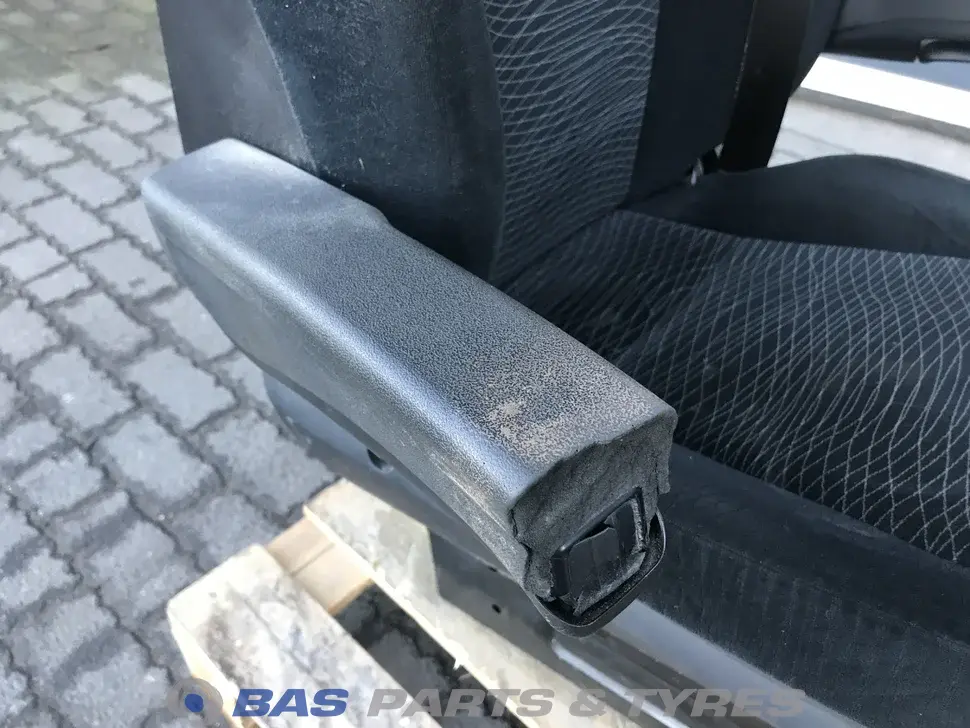 طقم مقاعد Mercedes A 960 910 37 03 طقم مقاعد Mercedes A 960 910 37 03