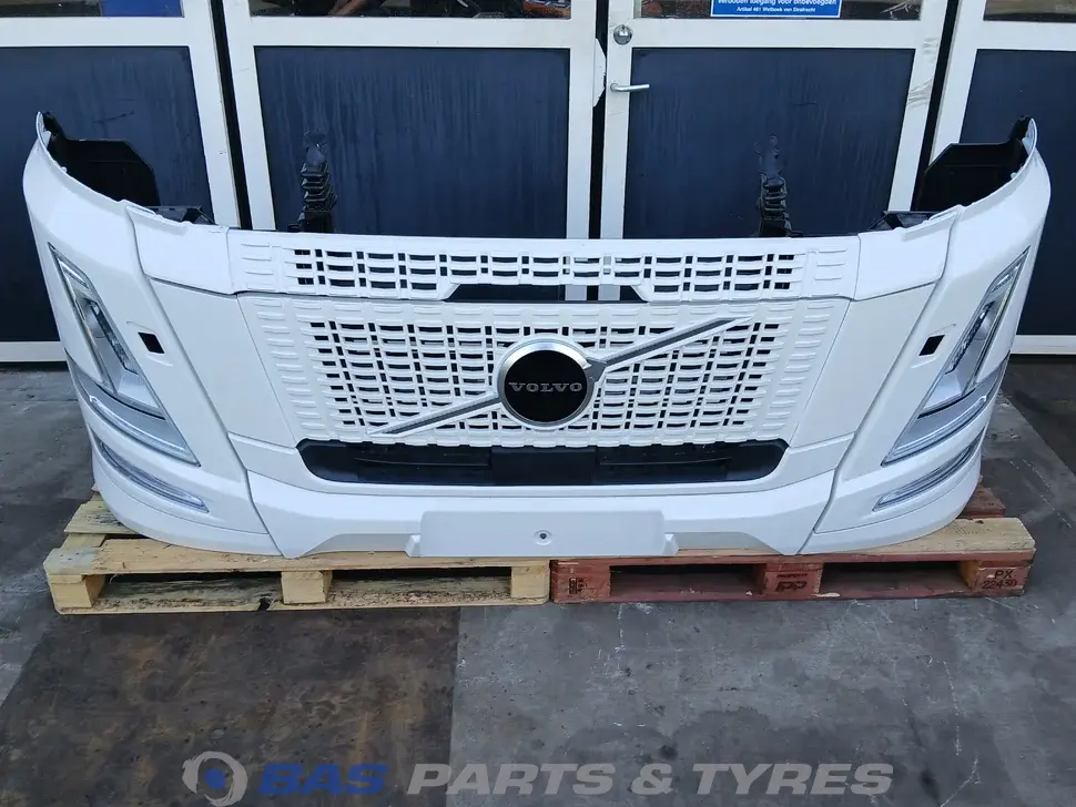 Parachoque Volvo FH4B 78670304 Parachoque Volvo FH4B 78670304