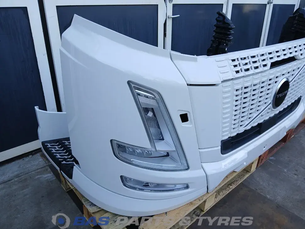 Parachoque Volvo FH4B 78670304 Parachoque Volvo FH4B 78670304