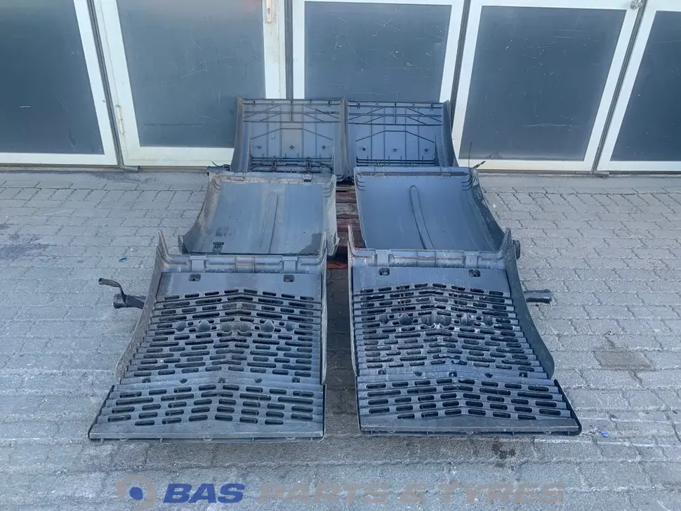 Kit di parafango MAN 81664106604 Kit di parafango MAN 81664106604